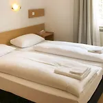 Moon Hotell Düsseldorf