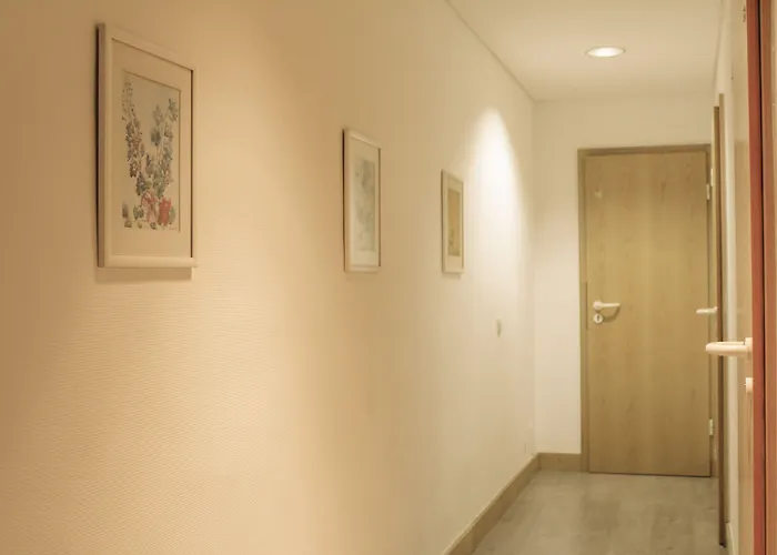 Moon Hotel 2*