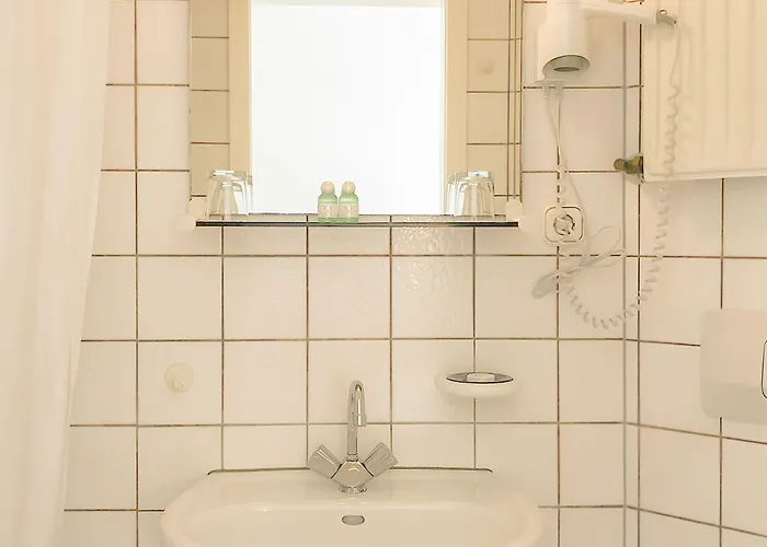 月亮酒店 2* 杜塞尔多夫