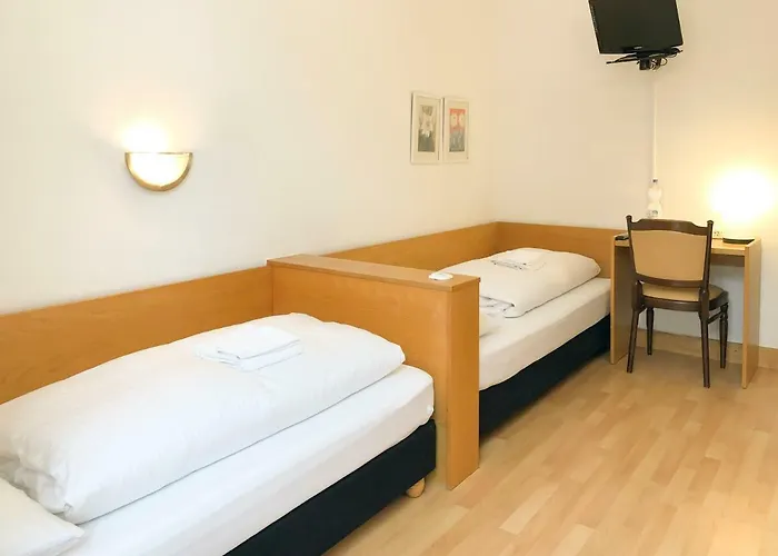 月亮酒店 2* 杜塞尔多夫